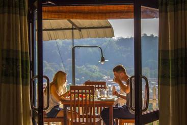 Nocleg ze śniadaniem Satyodaya Educational Training Centre