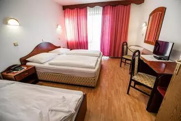 پانسیون Guesthouse Leski Dvor
