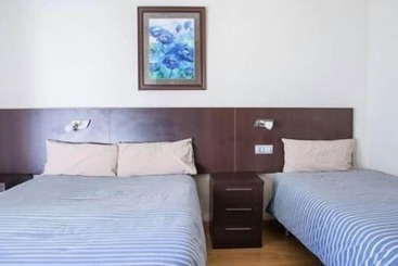 پانسیون Hostal Cal Forner