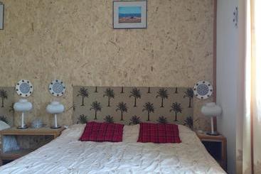 Pension Gana's Guest House And Tours