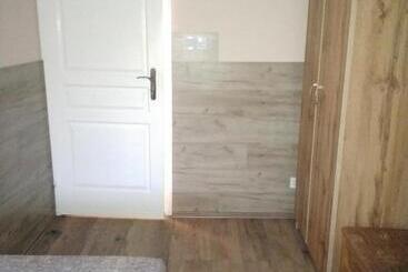 Пансион Budai Vám Apartmanház