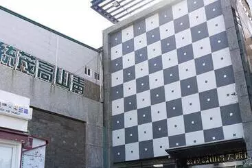 Alberg Toong Mao Resorts &