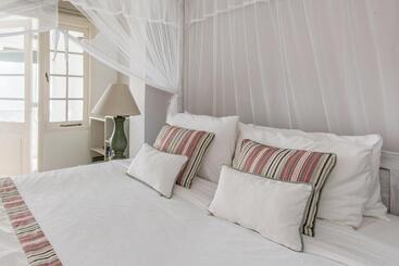 Pension Ashburnham Tea Estate