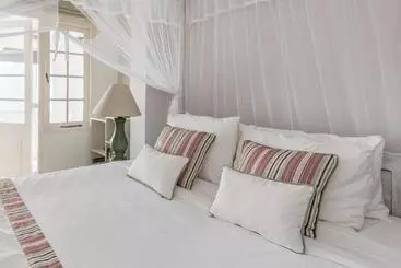 Majatalo Ashburnham Tea Estate