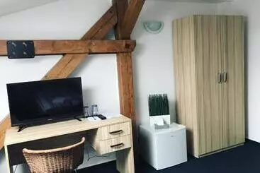 Pensió Penzion Dmz
