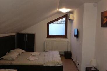 پانسیون Villa Zorba