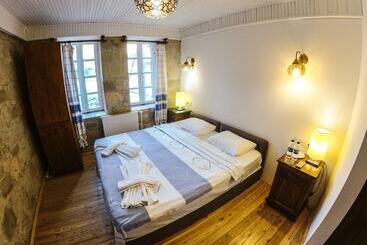 Pensionat Zeushan Kucuk Otel