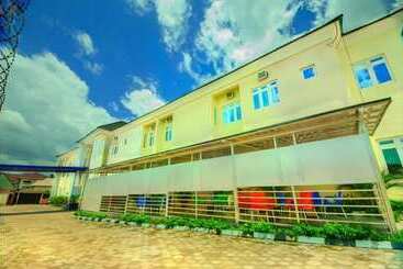 Grace Manor Hotels And Suites