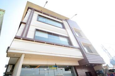 Oyo 27747 Hotel K B Residency