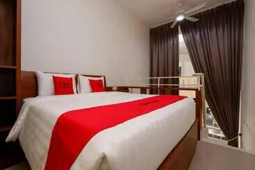 Hotel Reddoorz Plus Near Paragon Mall Semarang