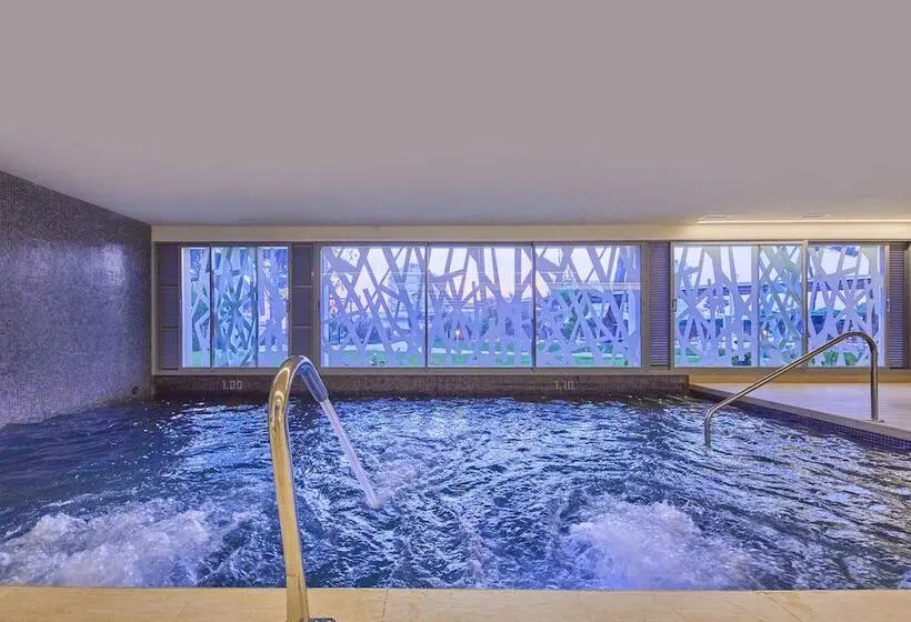 BG Tonga Tower Design Hotel & Suites