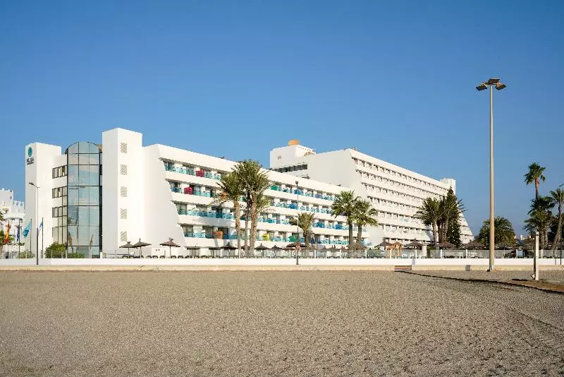 هتل Alua Golf Trinidad