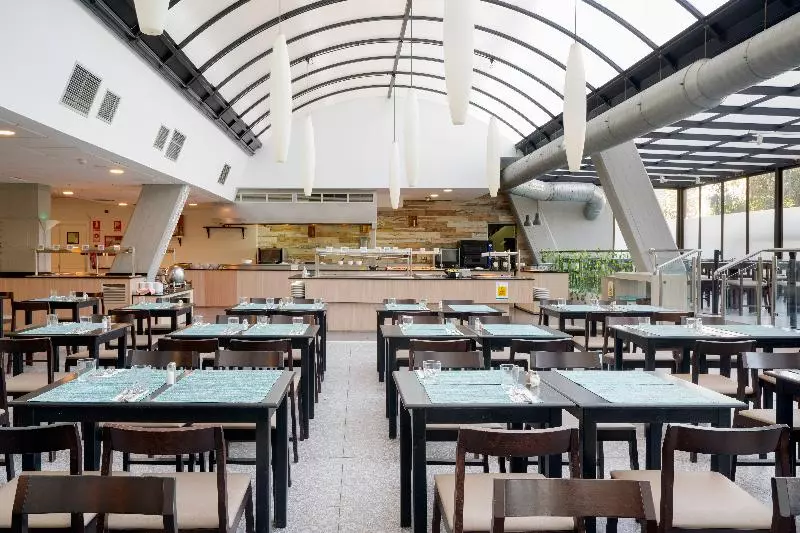 هتل Alua Golf Trinidad