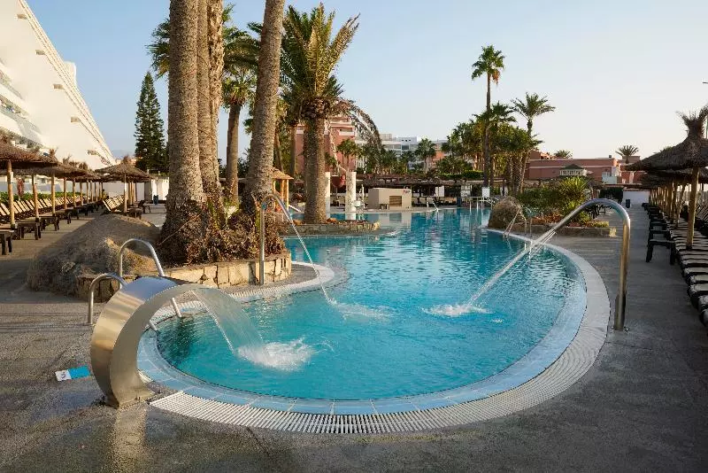 هتل Alua Golf Trinidad