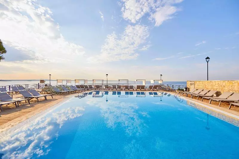 ホテル Barcelo Illetas Albatros Adults Only