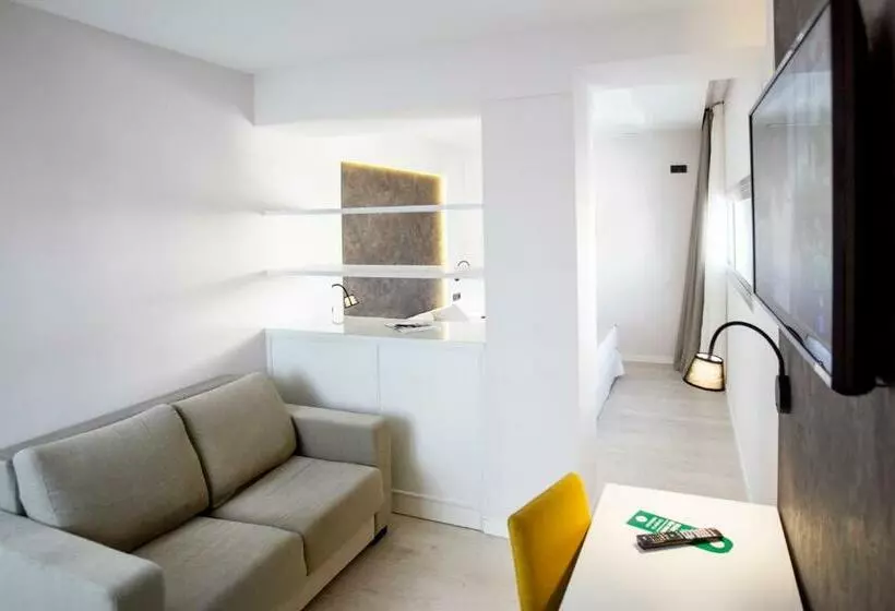 ホテル Benidorm Centre Adults Only