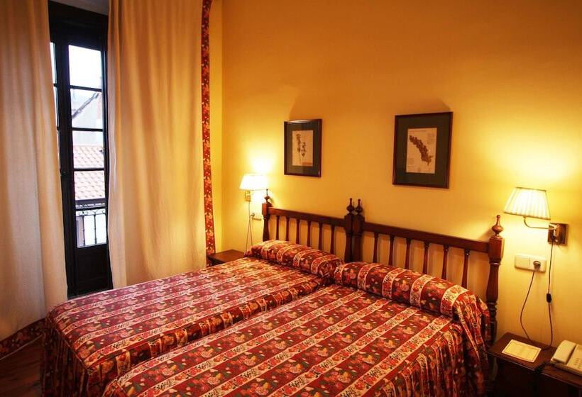 هتل Casona Del Busto