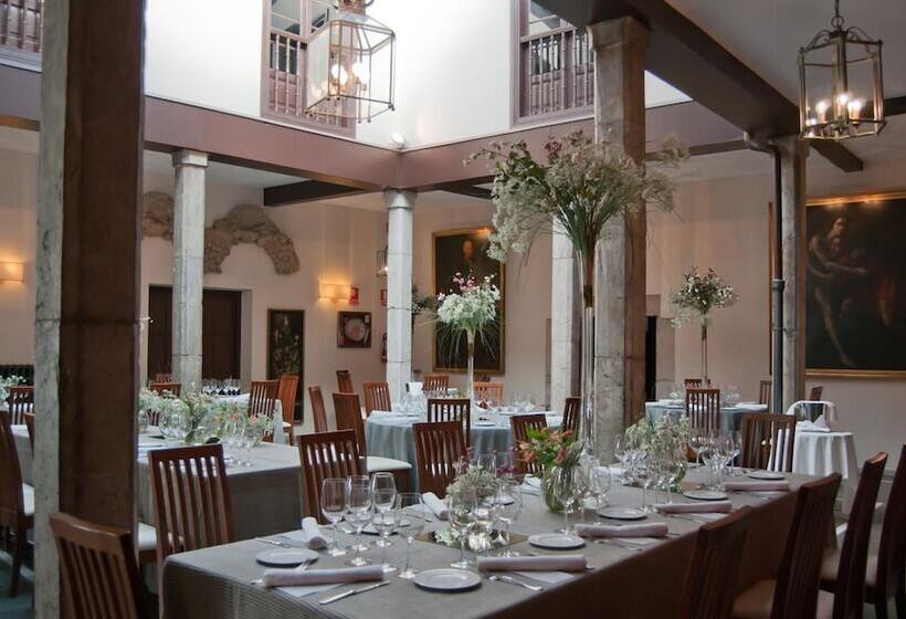 هتل Casona Del Busto