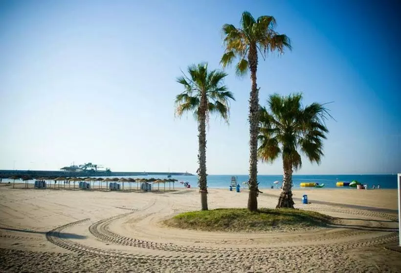 Отель Juan Carlos