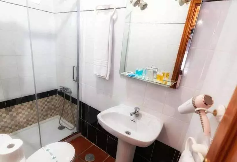 Hotel Las Palmeras By Vivere Stays