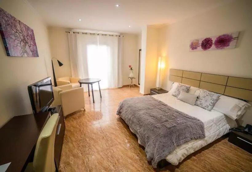 Hotel Oasis Familiar