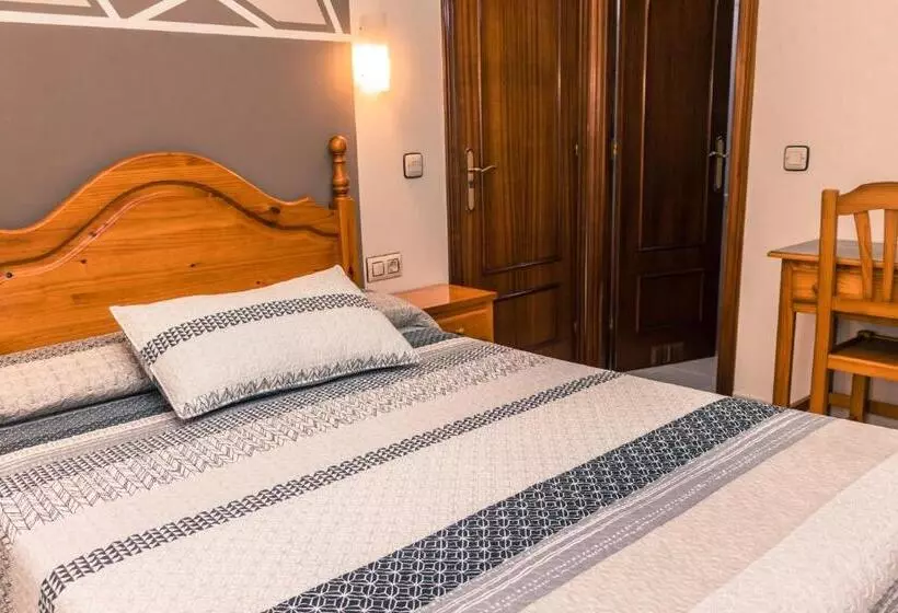 בית מלון כפרי Plaza