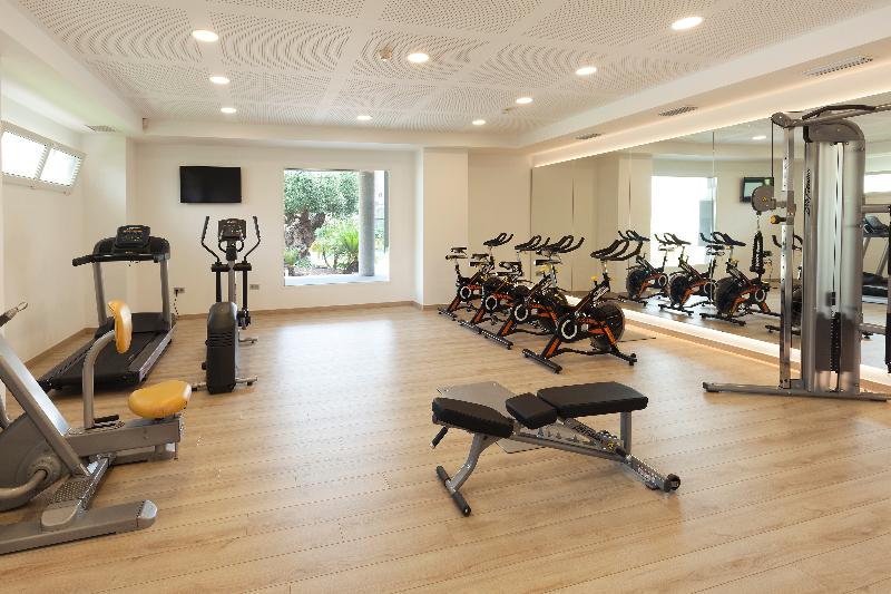 בית מלון כפרי Port Alicante City & Beach