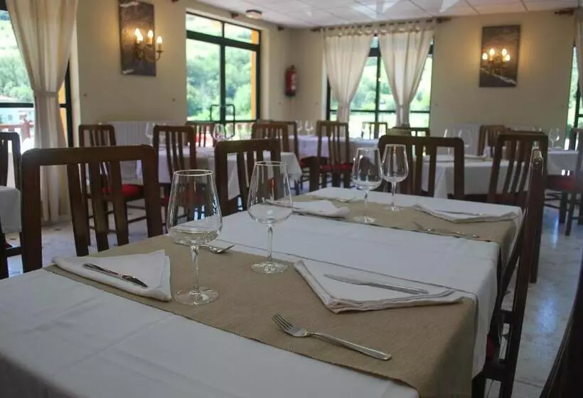 فندق Principado De Europa