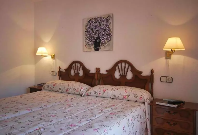 فندق Principado De Europa