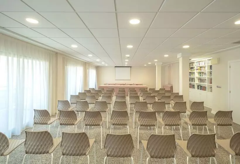 בית מלון כפרי Rh Corona del Mar 4* Sup