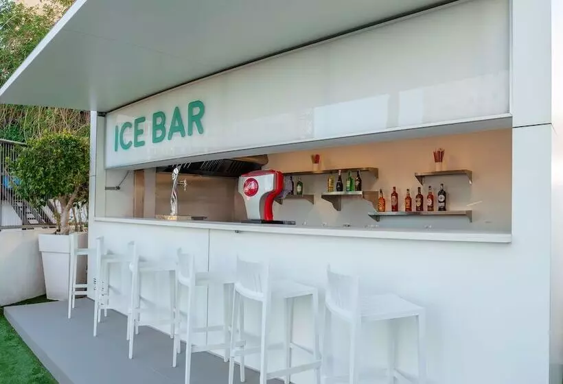 בית מלון כפרי Rh Corona del Mar 4* Sup