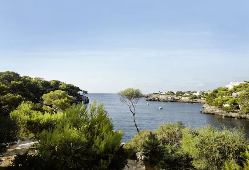 ホテル Robinson Cala Serena