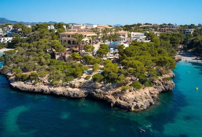 ホテル Robinson Cala Serena