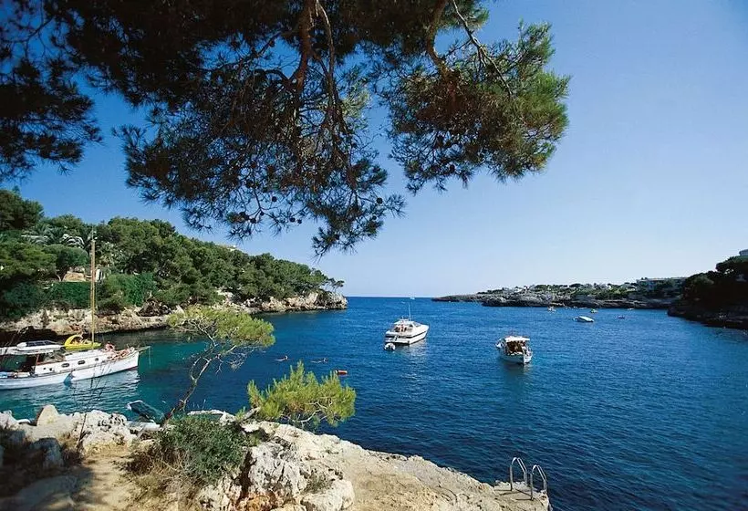 ホテル Robinson Cala Serena