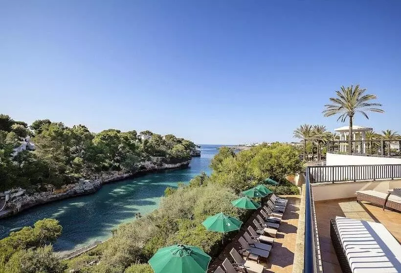 ホテル Robinson Cala Serena