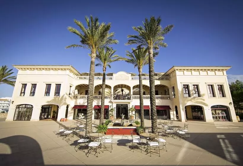 ホテル Robinson Cala Serena