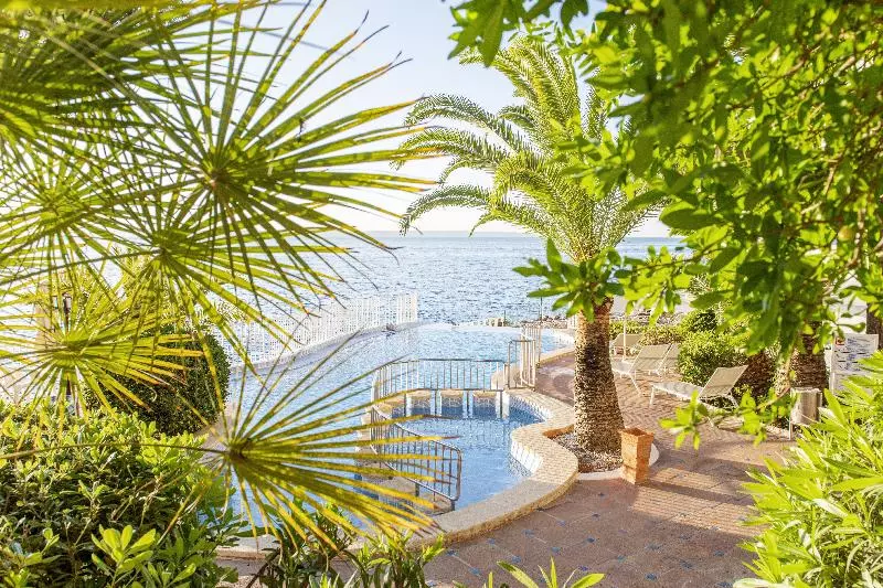 בית מלון כפרי Roc Illetas & Spa