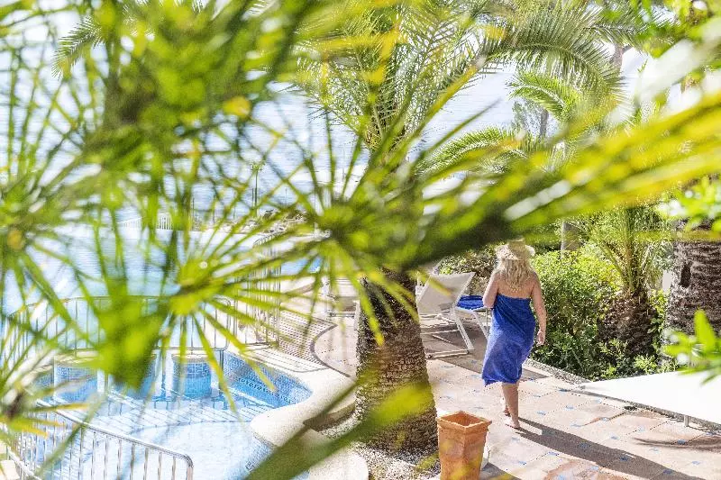 בית מלון כפרי Roc Illetas & Spa