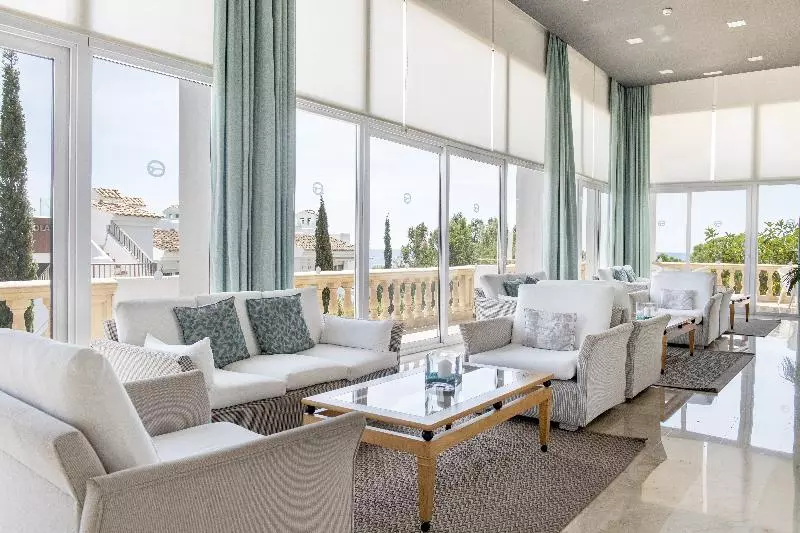 בית מלון כפרי Roc Illetas & Spa