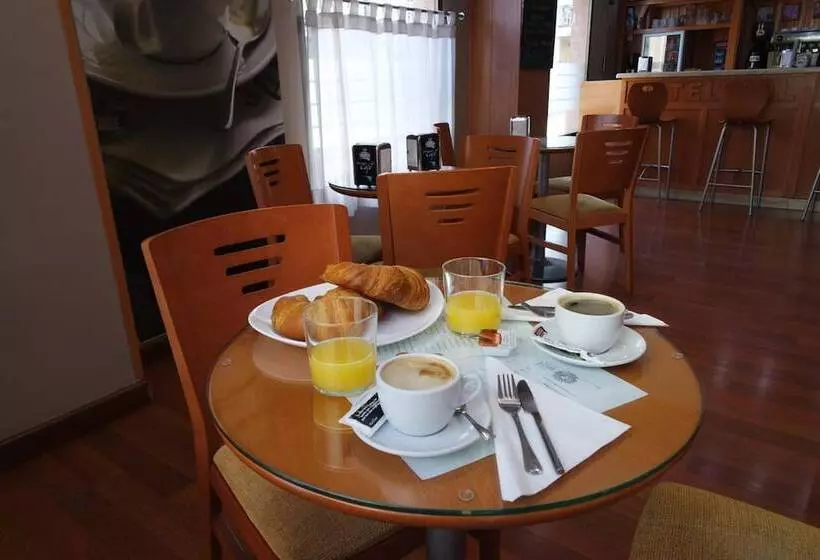 فندق Sol Almeria