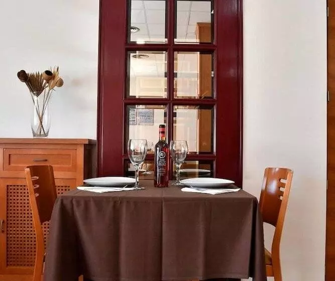 فندق Sol Almeria