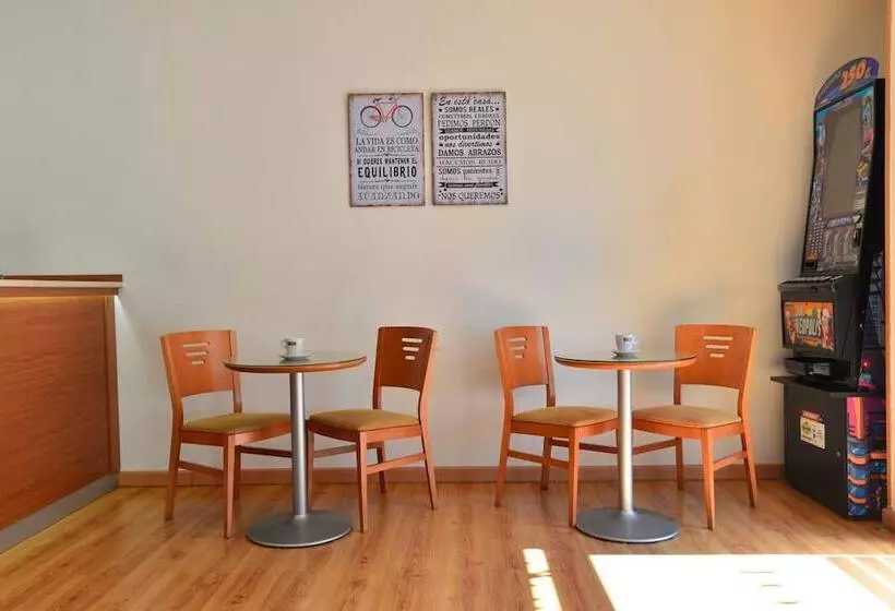 فندق Sol Almeria