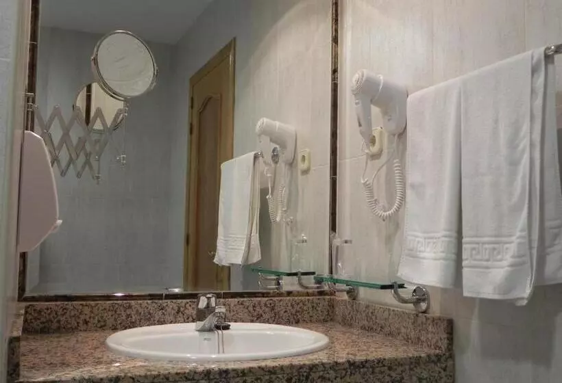 ホテル Toros De Guisando