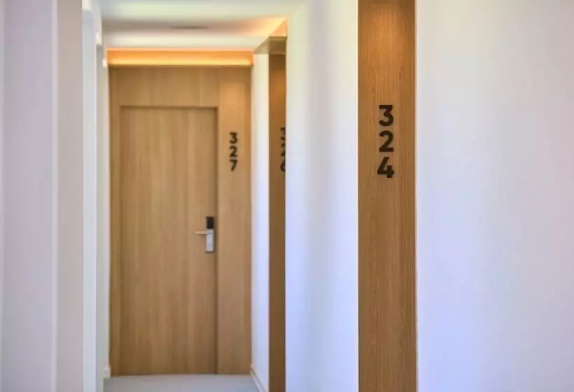 Universal Hotel Bikini