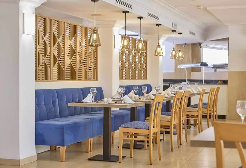 Universal Hotel Bikini