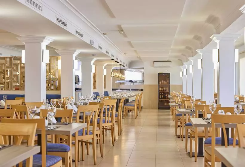 Universal Hotel Bikini