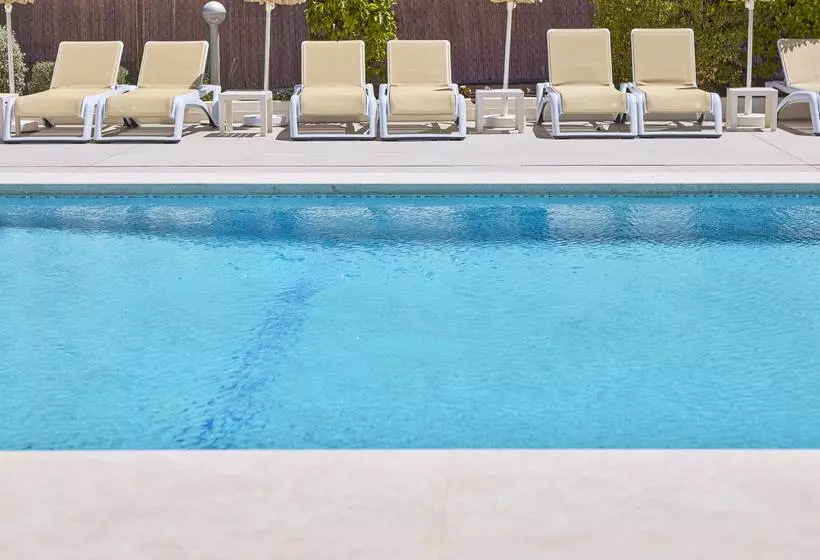 Universal Hotel Bikini