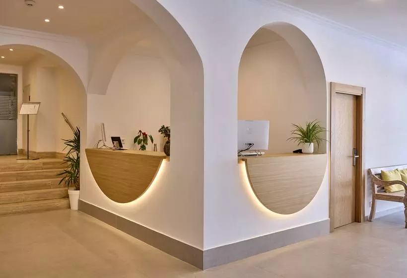 Universal Hotel Bikini