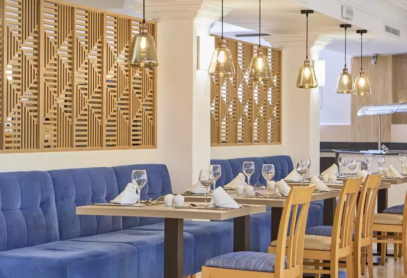 Universal Hotel Bikini