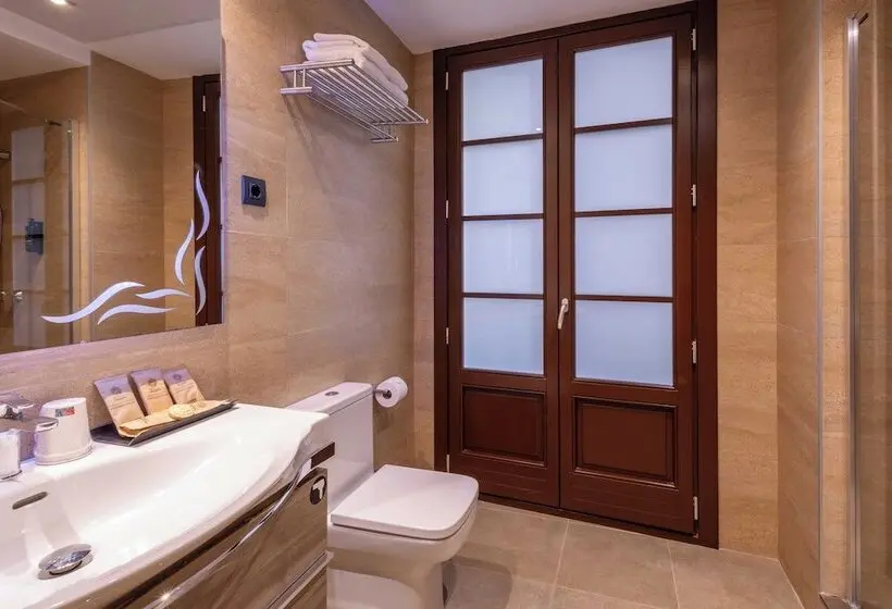 Gran Hotel Barcino 4* Sup